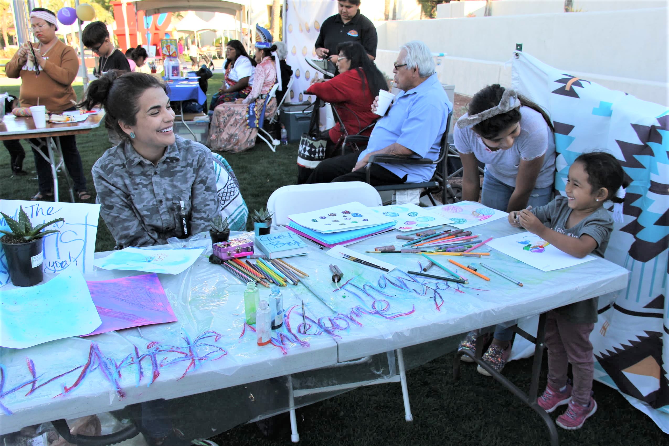 Kids art table ed